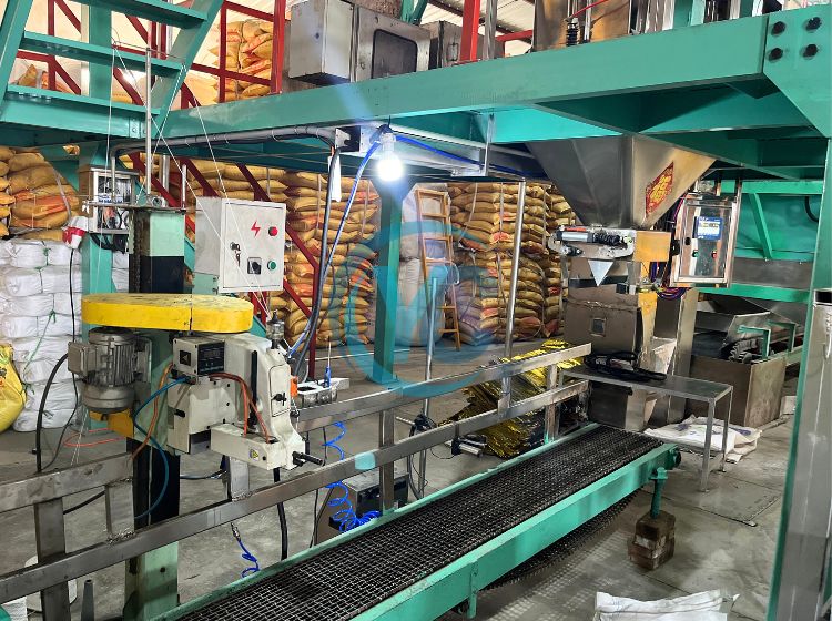 fertilizer bag stitching machine.jpg