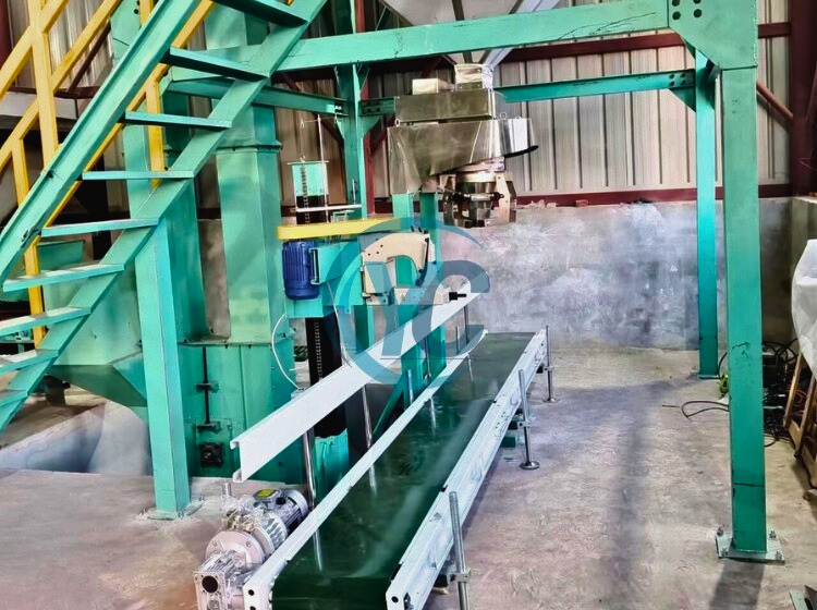 bagging machine fertilizer.jpg